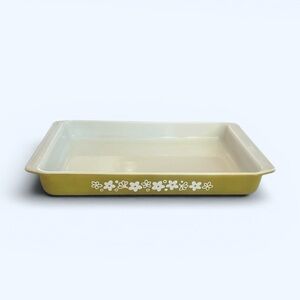 Vintage 70’s PYREX Spring Blossom/Crazy Daisy Lasagna Pan